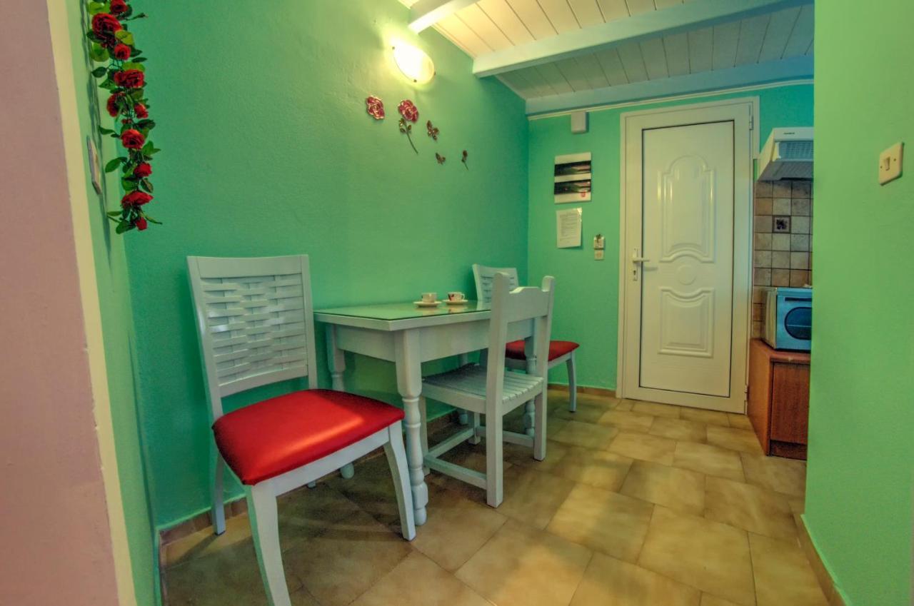Villa Eleni Holidays Resort With Swimming Pool, Sidárion 외부 사진